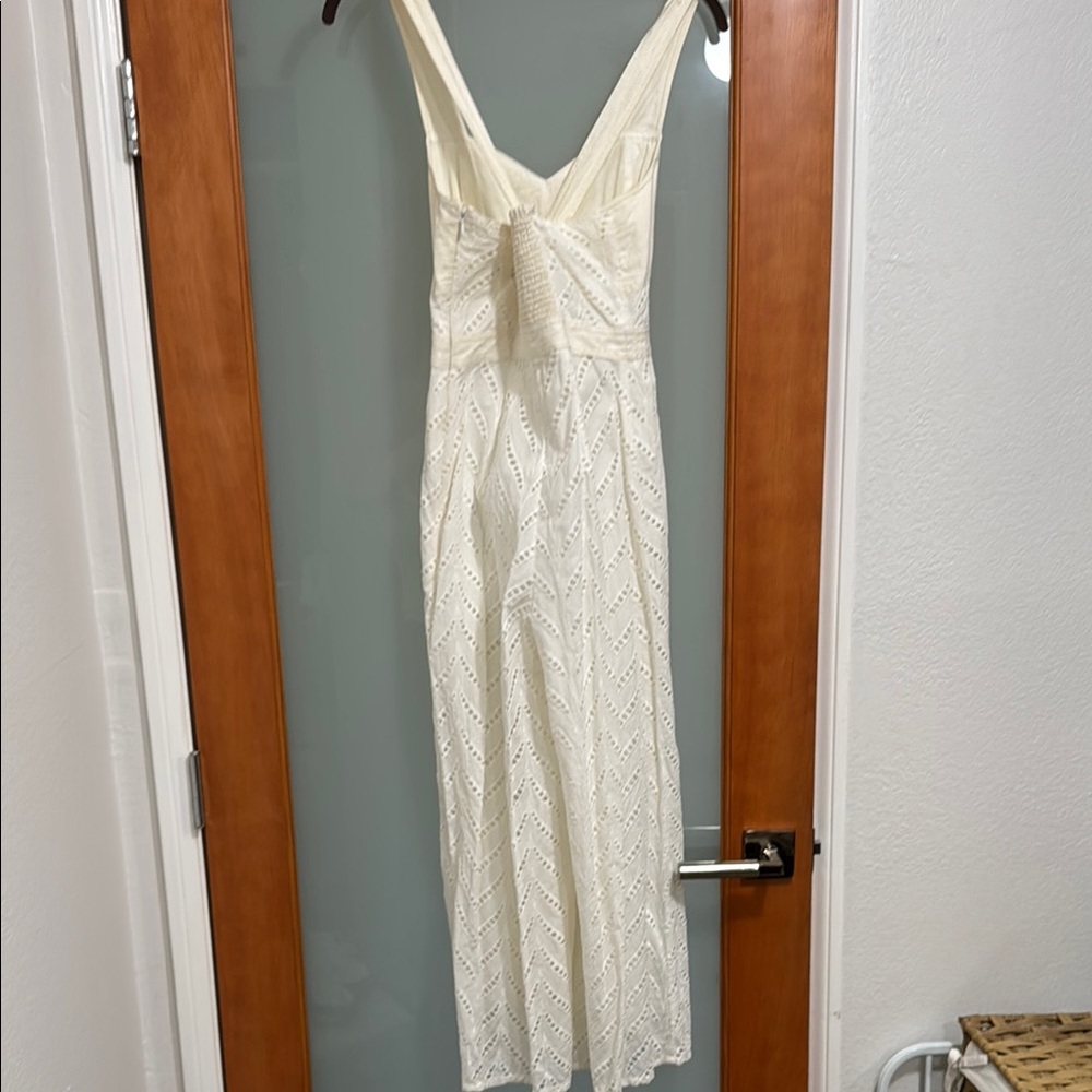 Elegant Cream Sleeveless Dress
